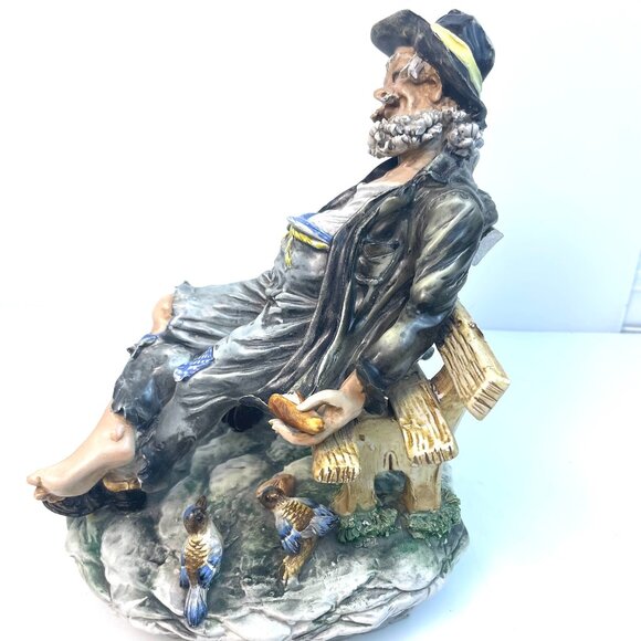 Vintage Large Capodimonte "Hobo On Bench" Italian Porcelain Figurine, 9.5" - Picture 4 of 16